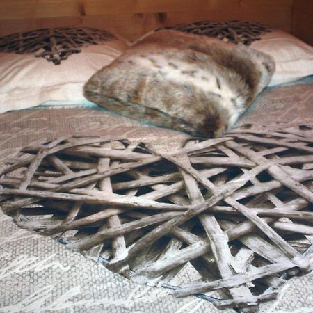 อ็องเทร 2 โกล Bed & Breakfast Saint-Martin-sur-le-Chambre ห้อง รูปภาพ