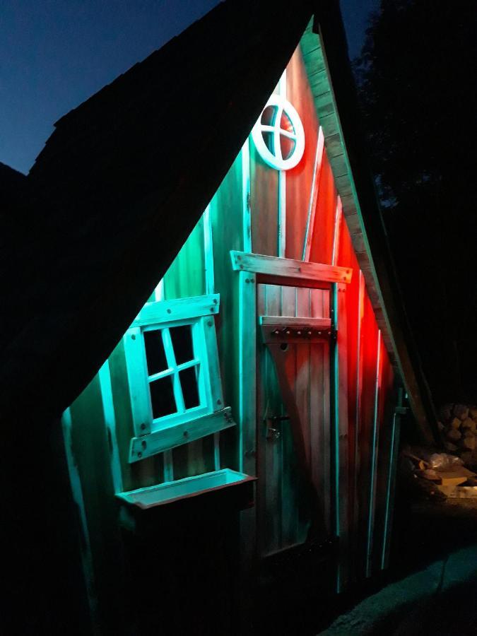 อ็องเทร 2 โกล Bed & Breakfast Saint-Martin-sur-le-Chambre ภายนอก รูปภาพ