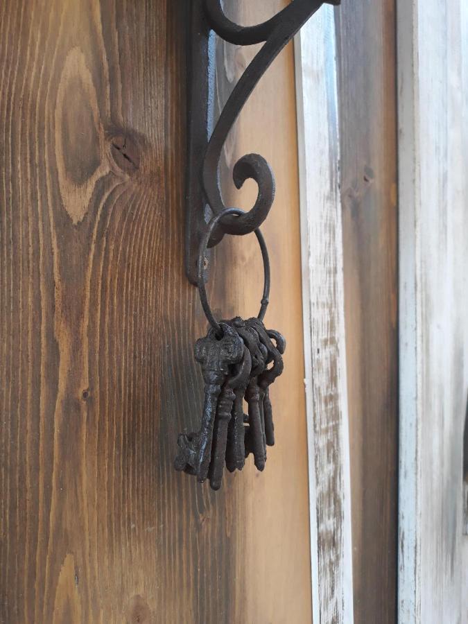 อ็องเทร 2 โกล Bed & Breakfast Saint-Martin-sur-le-Chambre ภายนอก รูปภาพ